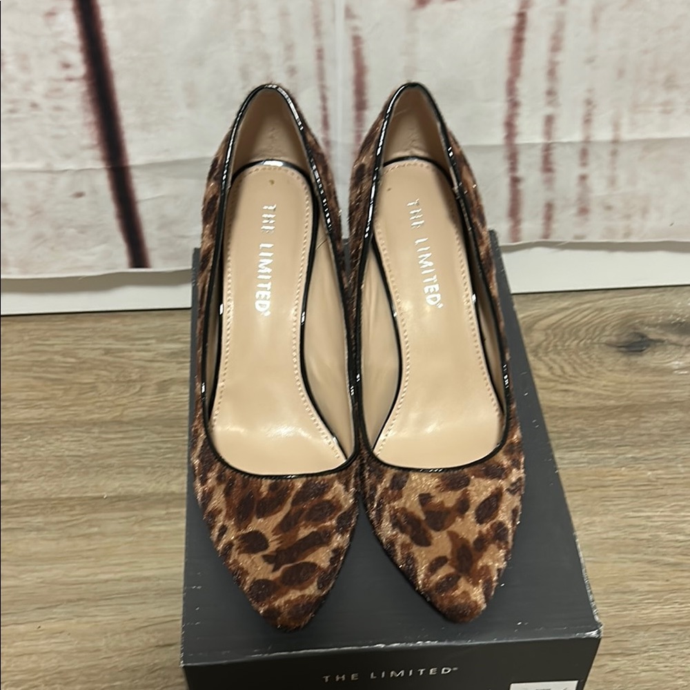 The Limited Brown Heels Classic Style